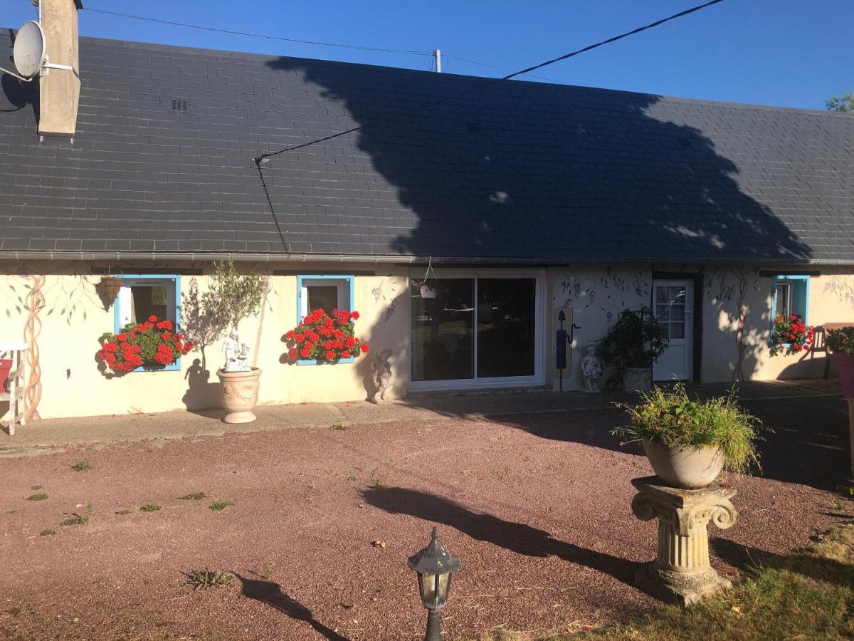 Maison Du Bonheur Vila Saint-Mards-de-Fresne Exterior foto